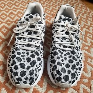 Adidas Original Women's Swift Run 22 Animal Print Sneakers  Size 8